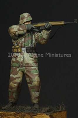 MW22 ALPINE MINIATURES 16029 GERMAN GRENADIER  1/16 FIGURE
