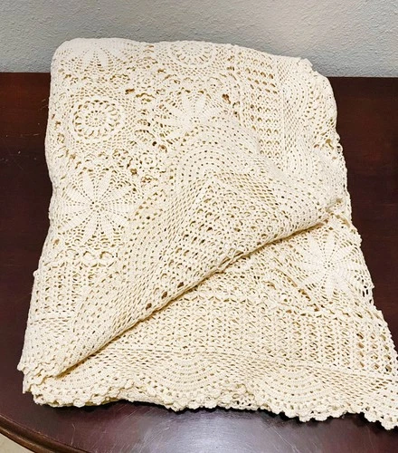 Medallion Handmade Crochet Lace Heirloom 81”X63”Tablecloth 100% Cotton Ecru