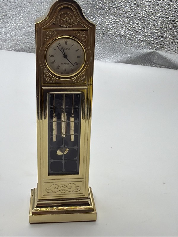 Vintage Bulova Mini Grandfather Clock Quartz Japan Brass Tone Desk Mantel Clock