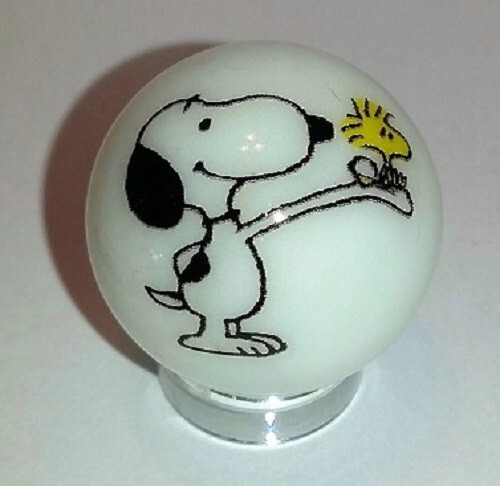Handout Snoopy 1" Glass Logo Marble w/ Stand