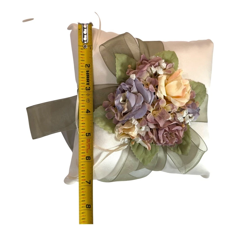 Beverly Clark Colección Floral Satén Anillo de Boda Portador Púrpura Verde Almohada SE Foto 4 de 4