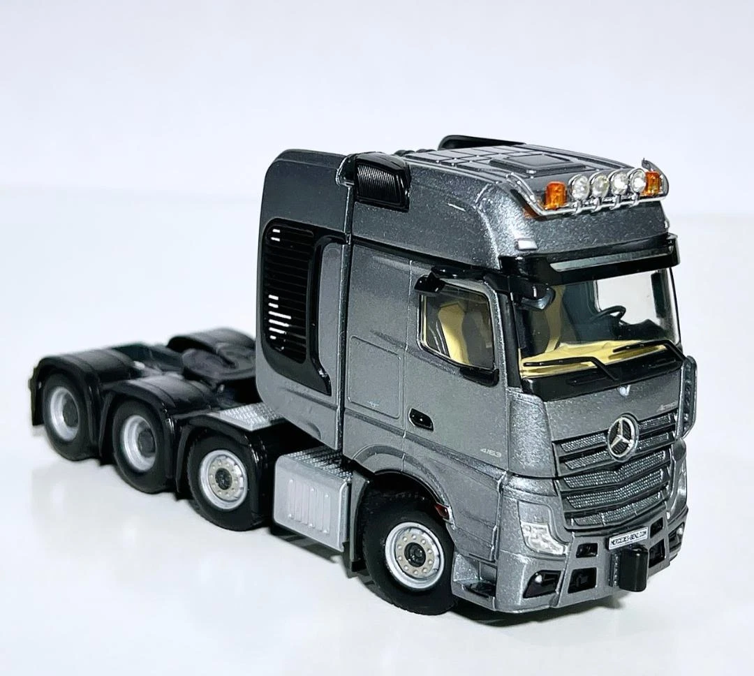 Mercedes-Benz WSI Contemporary Manufacture Diecast Cars, Trucks