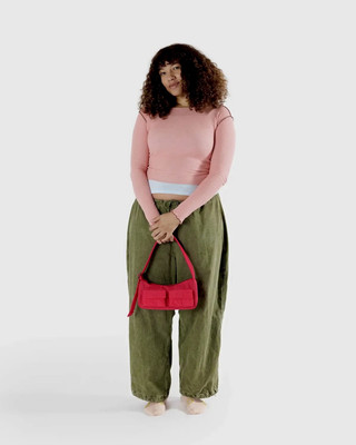 ★ Baggu ★ カーゴ ショルダーバッグ Candy Apple NEW! Baggu CARGO SHOULDER BAG in “Candy Apple” Red — Recyc