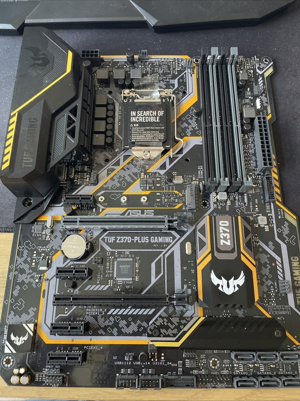 ASUS TUF Z370-PLUS GAMING Socket LGA1151 DDR4 ATX Motherboard
