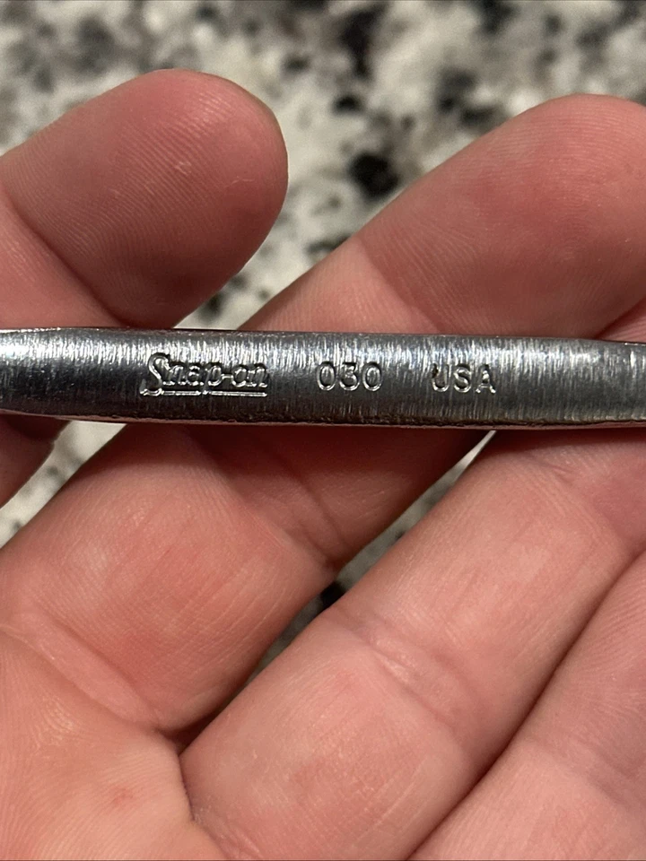 Destornillador Desplazado Snap On Vintage 030 4-11/16" Largo x 5/16 Punta Ranurada Plana EE. UU. Foto 2 de 4