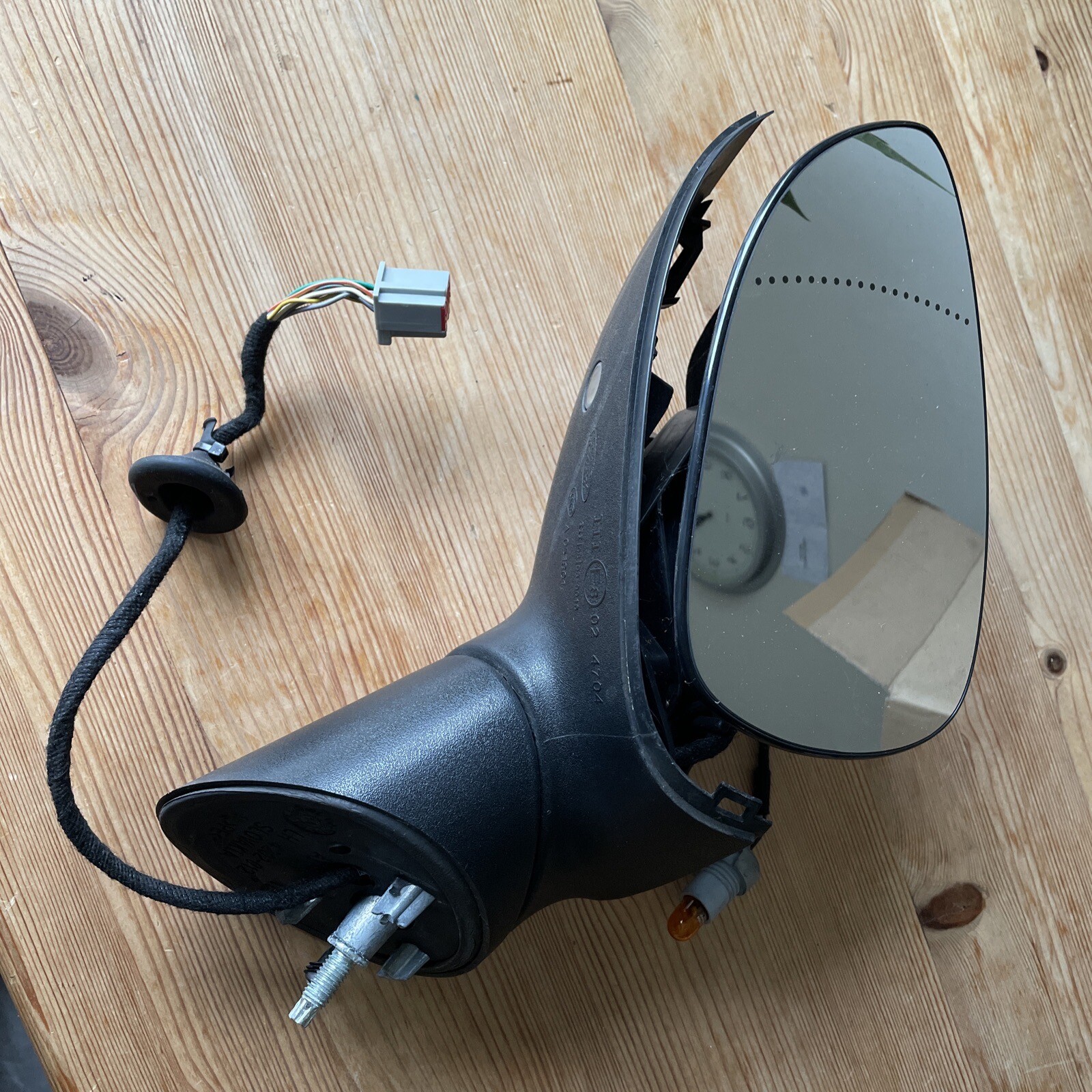 FORD FIESTA WING MIRROR LEFT SIDE HEATED 20082013 MK7 2104886 eBay