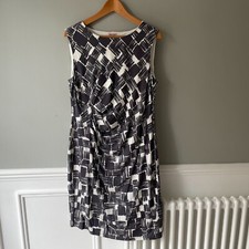 Phase Eight Jersey Dress UK 18 Grey White Abstract Pattern Sleeveless Midi Knee