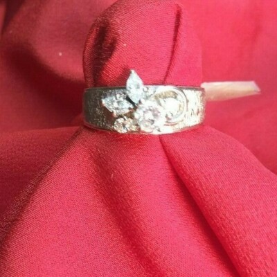 14K 2T Z6  4.3G  1/2Ct.Dia.Ring 2 Marquis & 3  Rounds $2999.