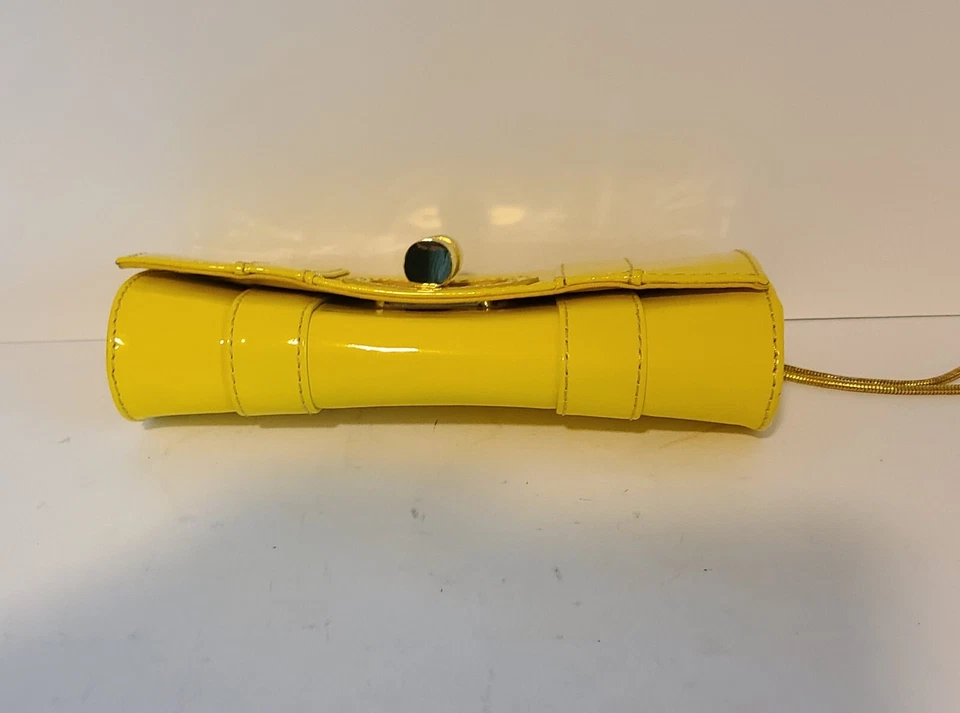 TARAH SMITH AMARILLO CHAROL PULSERA CLUTCH MONEDERO FORRADO CIERRE GIRATORIO Foto 4 de 4