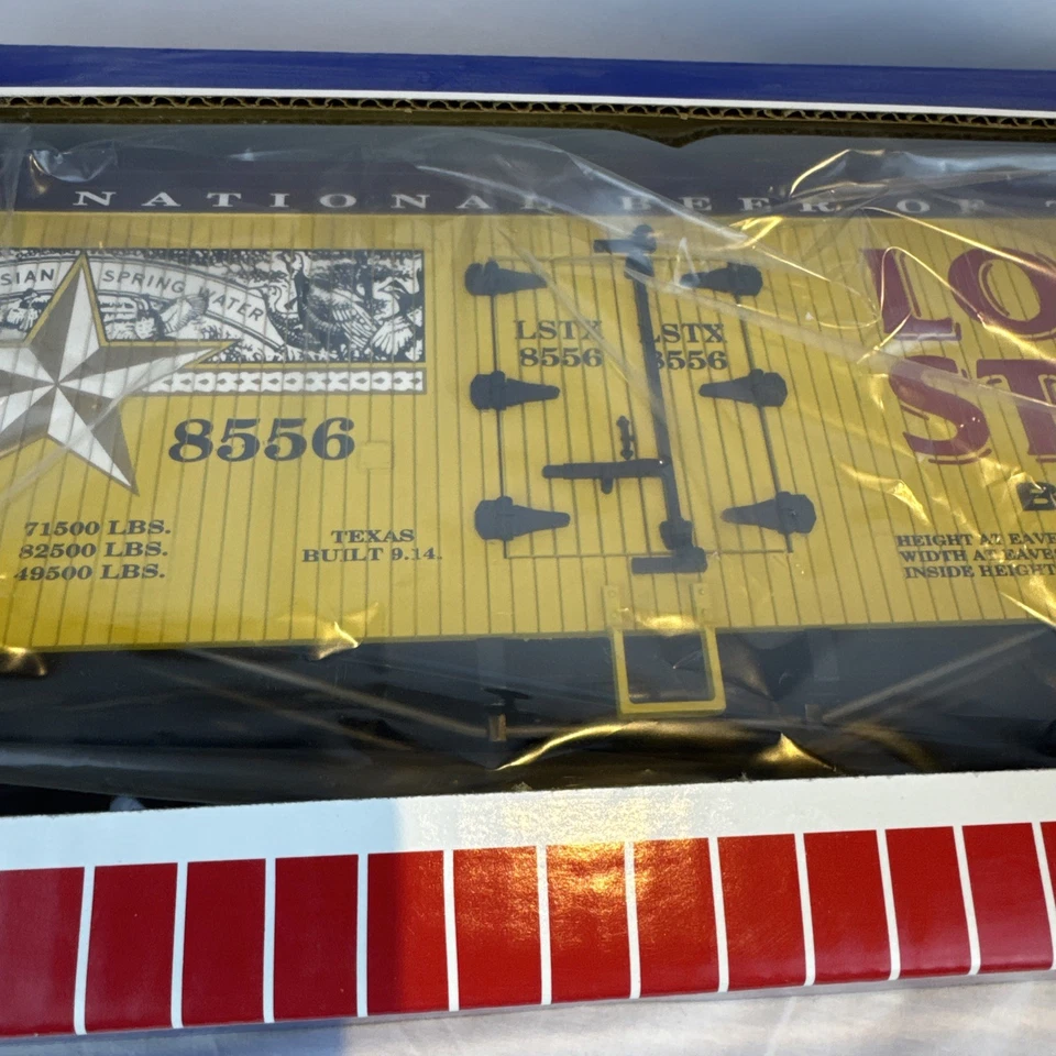 USA Trains R-16118 Lone Star Beer Reefer G Scale NIB Refrigerator Car Beer Texas - Image 4 of 4