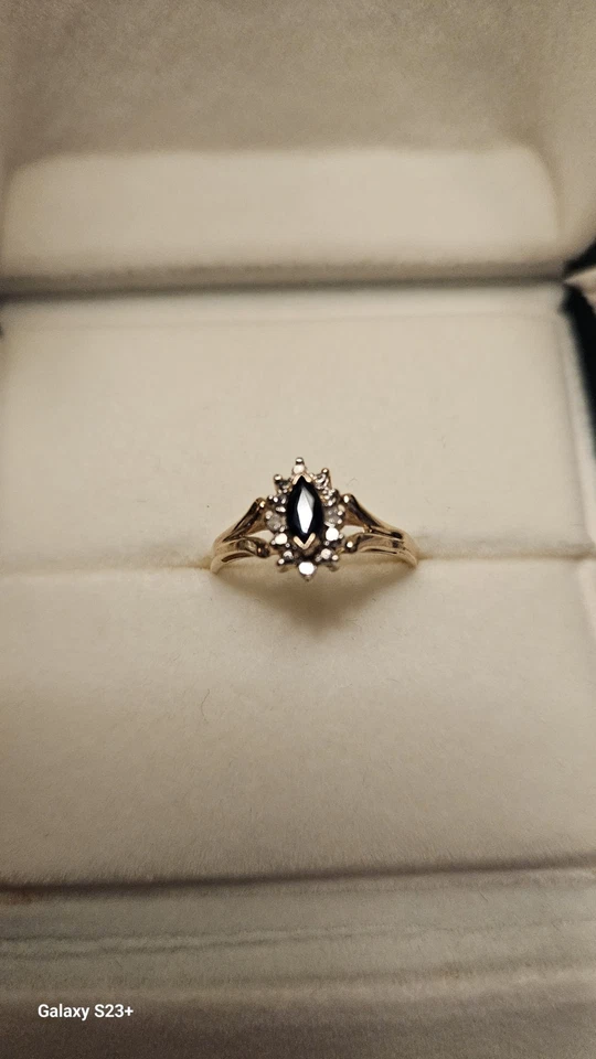 Anillo de diamantes y zafiros NISSKO azul oscuro-verde oro 10kt talla 7 Foto 2 de 4