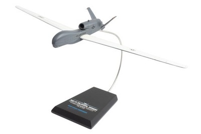USAF Northrop Grumman RQ-4B Global Hawk Drone Beale AFB Desk Top 1/78 XX Model