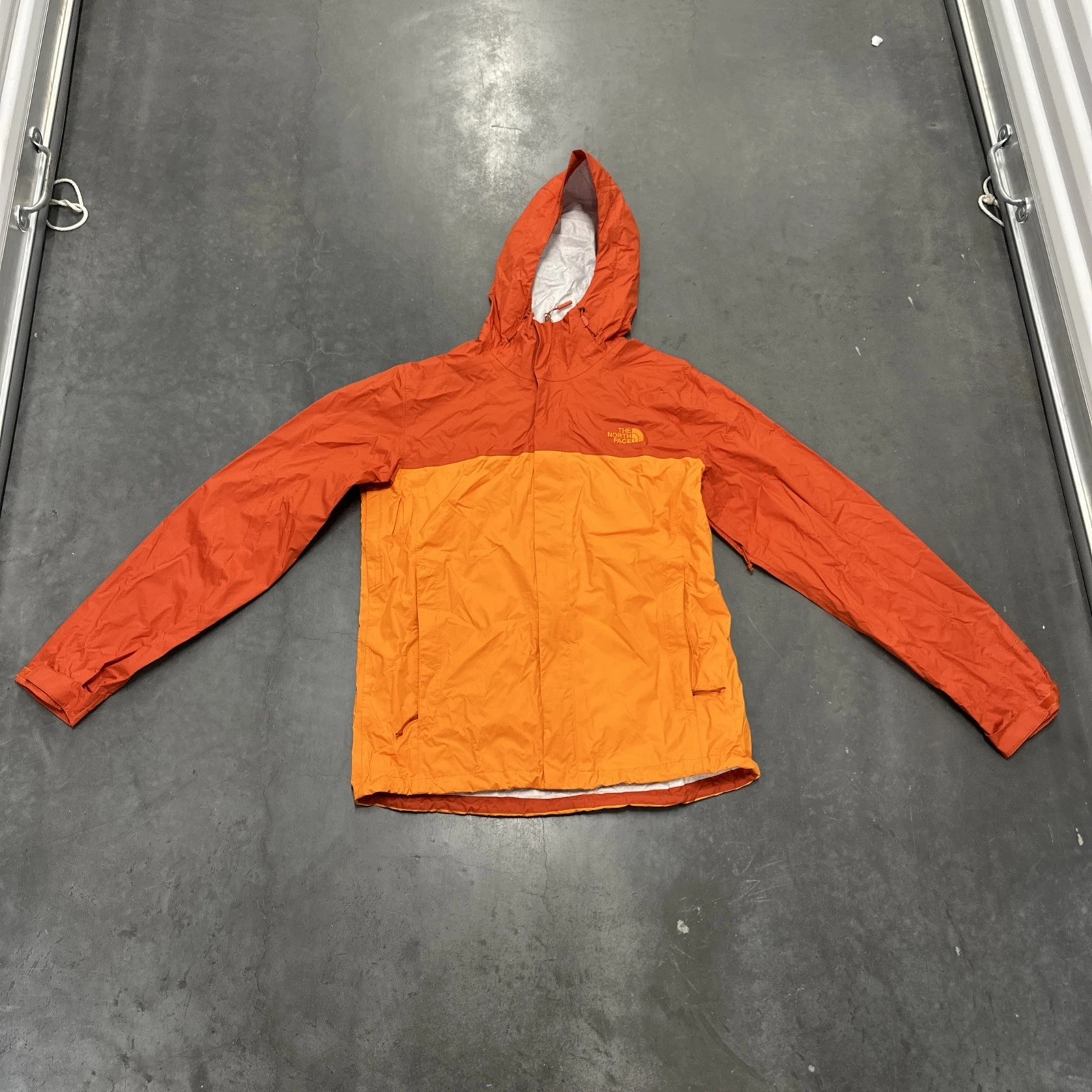 The North Face Windbreaker Used Size Medium