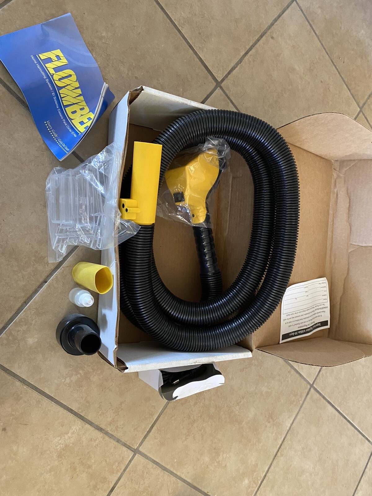 Flowbee Precision Home Haircutting System w Box + Guide + Attachments