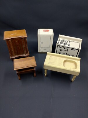 LOT Dollhouse Miniature Strombecker Wooden Furniture  - Kitchen, Radio, Table