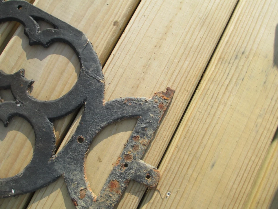 Cerca de hierro fundido ornamental arquitectónico vintage viudas paseo patio salvamento DK Foto 3 de 4