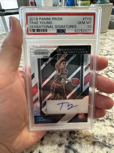 2018-19 Panini Prizm TRAE YOUNG Auto Sensational Signature Atlanta Hawks PSA 10