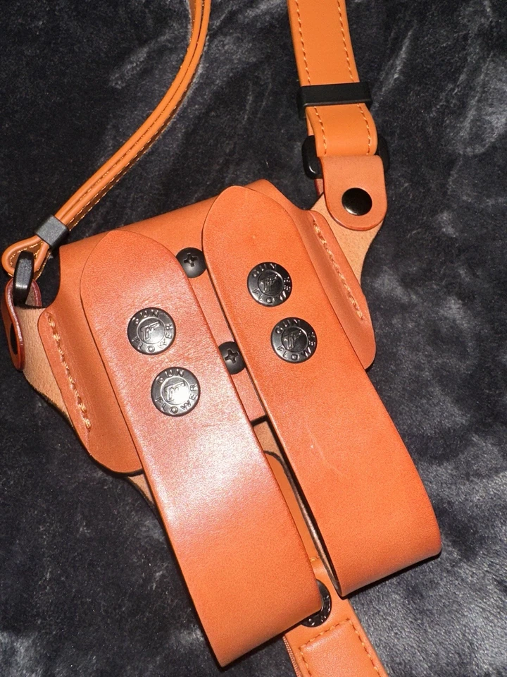 Gun Flower Handmade Leather Shoulder Holster with Gun Belts For G17/19,TaurusG2C - Image 3 of 4