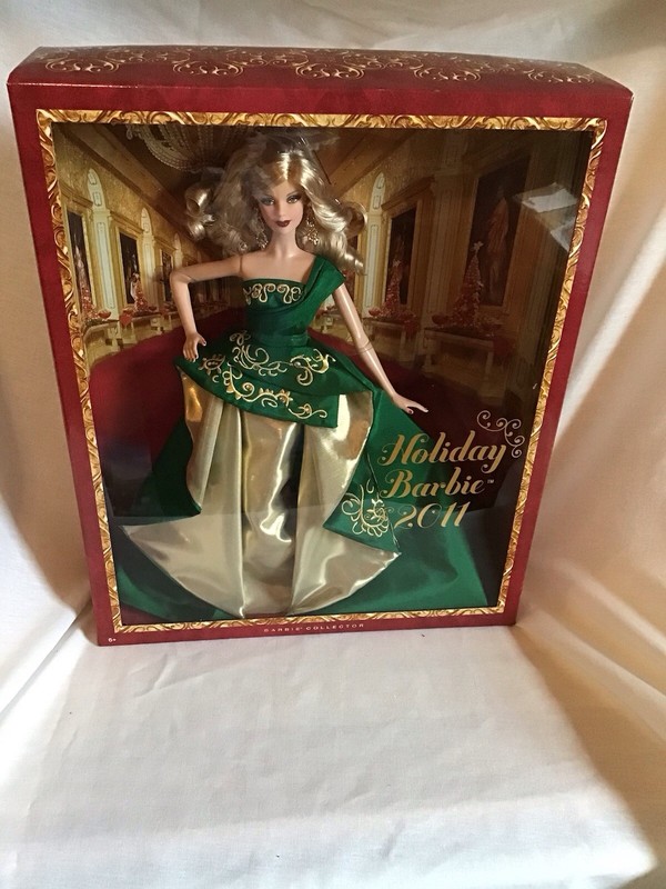 Barbie 2011 Holiday Collector Green Gown NIB Mattel