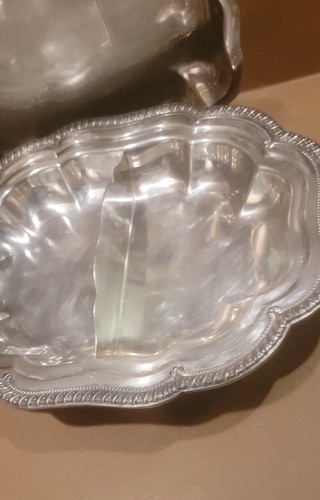 VINTAGE SILVERPLATED 4 FOOTED 11X18 " SERVING PLATTER WITH LID BEAUTIFUL - Picture 4 of 15