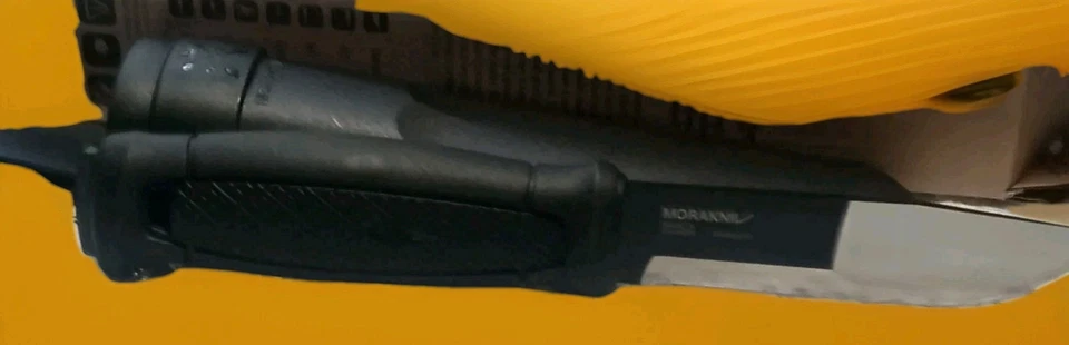 Cuchillo Morakniv 1891 inoxidable con funda de polímero Bushcrafter afilado alta calidad Foto 2 de 4