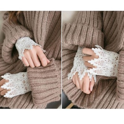 Paar Handschuhe Spitze weiß Spitze süß Armband Accessoire Deko