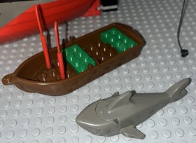 Lego 6290 Pirates I Pirate Battle Ship {Red Beard Runner Reissue} Vintage