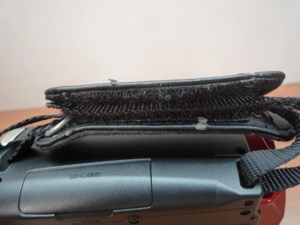 Canon iVIS HF M52 Full HD Camcorder RED Used From japan - Image 3 of 4