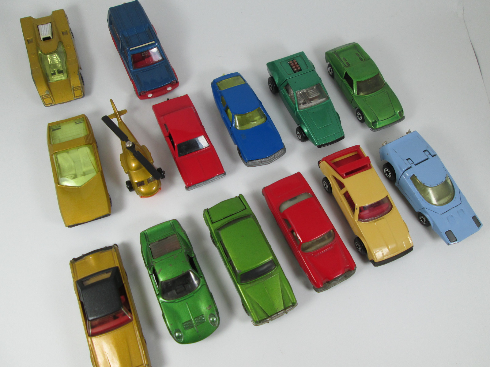 Bulgaria lote de 14 Autos Matchbox raros antiguos modelos Miura Rollos Ford Diecast Modelos Bulgaria lote de 14 Autos Matchbox raros antiguos modelos Miura Rollos Ford Diecast Modelos