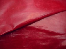 Fabulous glossy waxy cowhide SCARLET 0.9/1.0mm  BARKERS HIDE & LEATHER N232