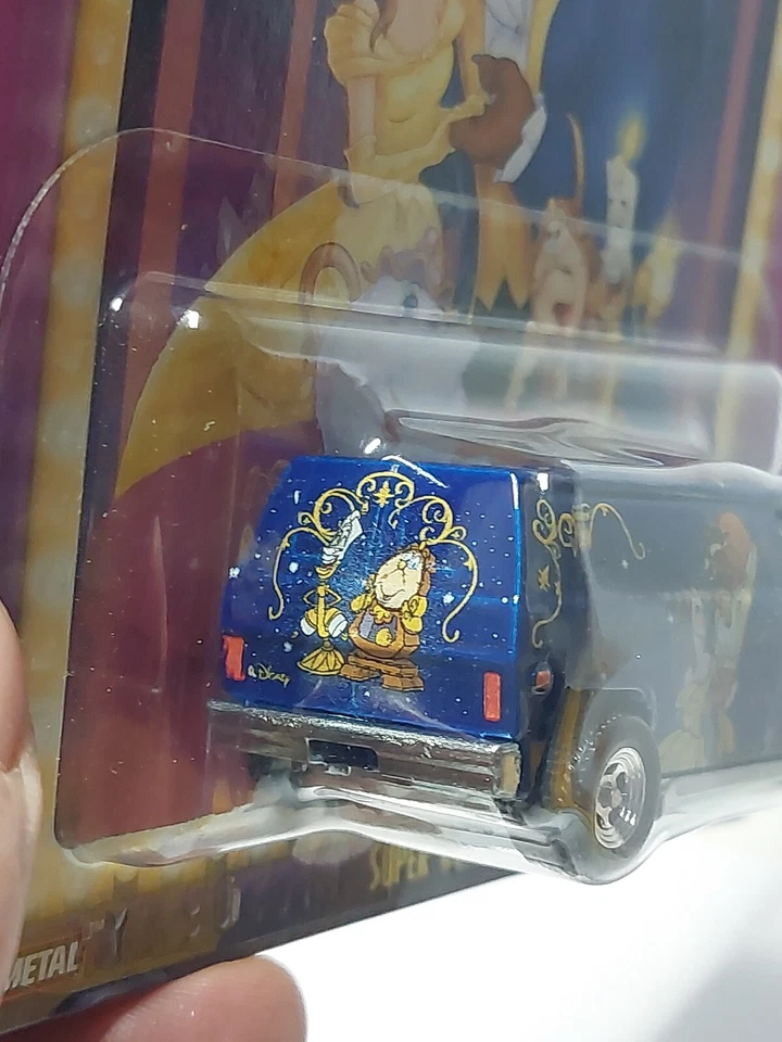 hot wheels 1/64 🇨🇵 Disney 2020 la belle et la bête super van #1/5 Beauty Beast - Photo 4/4