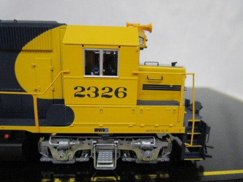 Atlas Gold HO Scale Santa Fe EMD GP38 Diesel Locomotive #2326 NOS DCC Sound - Picture 5 of 12