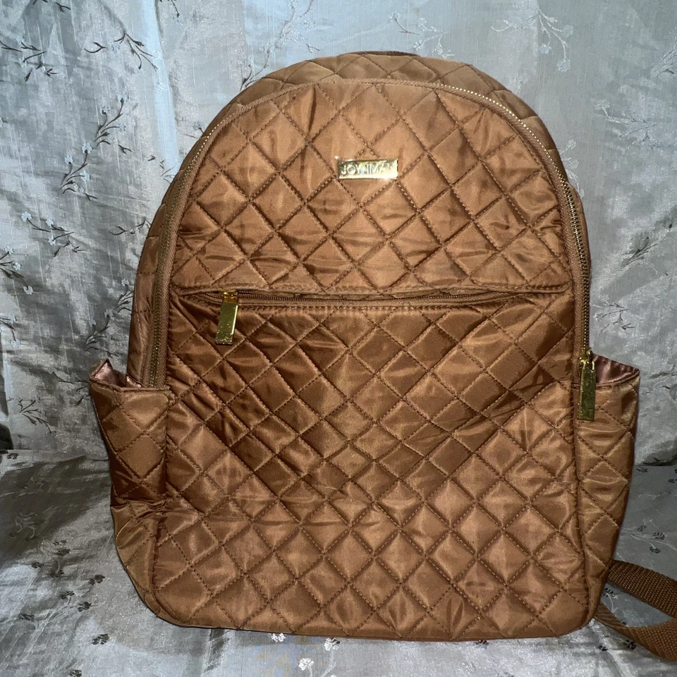 Mochila y bolso de noche marrón JOY & IMAN acolchado con diamantes de alta costura de nailon Foto 2 de 4