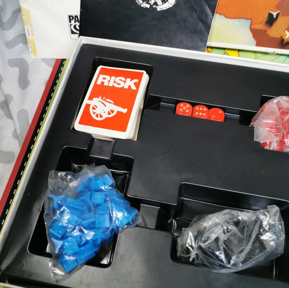 Vintage Original Risk Board Game Parker Brothers 1985 - Complete. - Image 2 of 3
