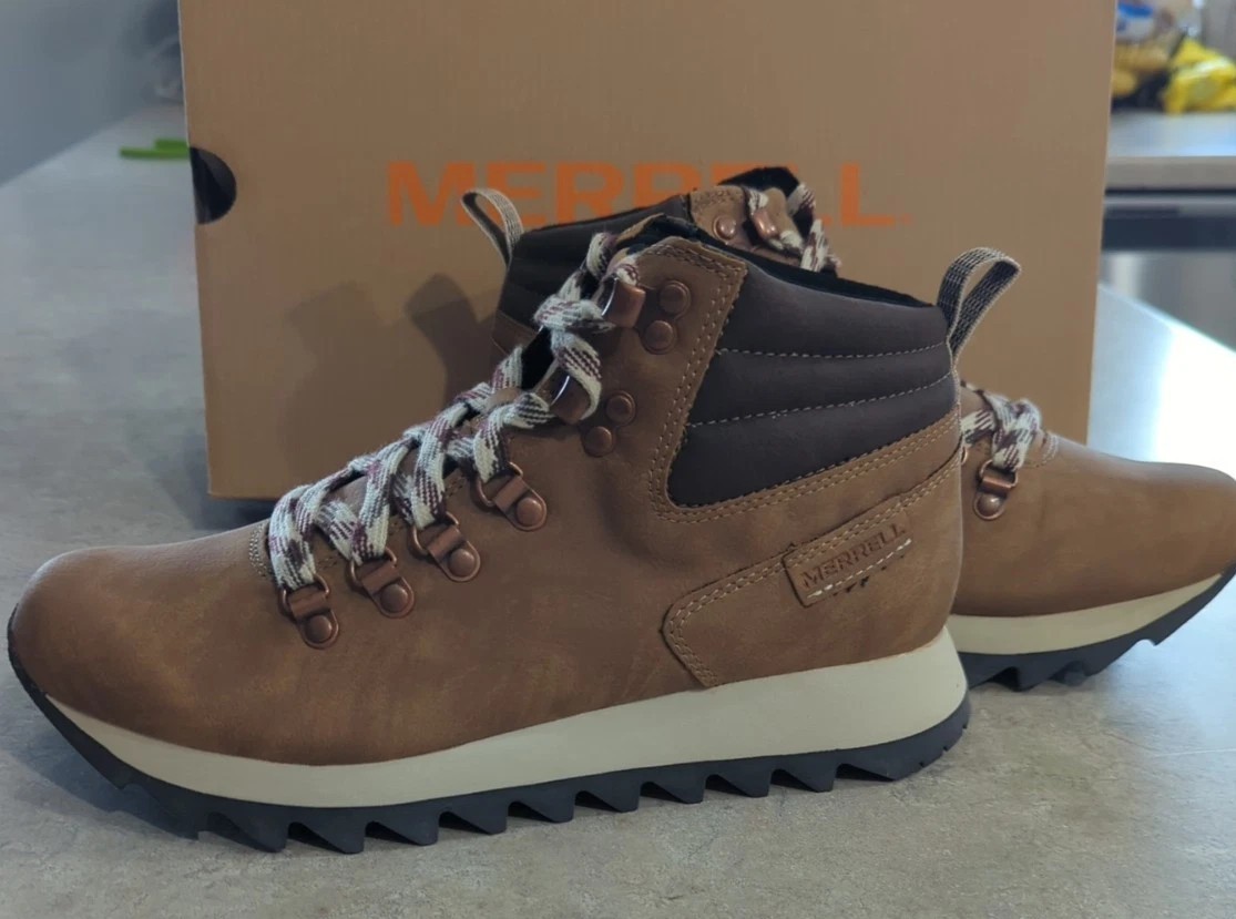 Scarpe donna Merrell alpinismo misura 8 5 colore fungo nuove con scatola