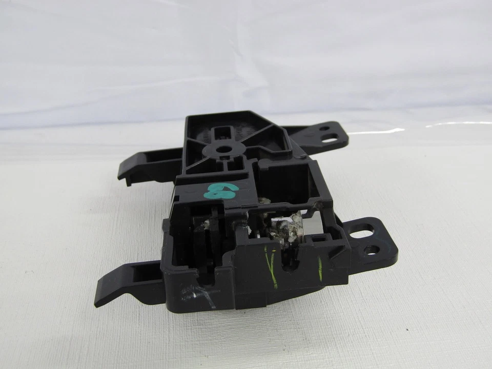 Оригинальная правая внутренняя дверная ручка для переднего пассажира Subaru Outback 2010-2014 годов выпуска - Изображение 3 из 4