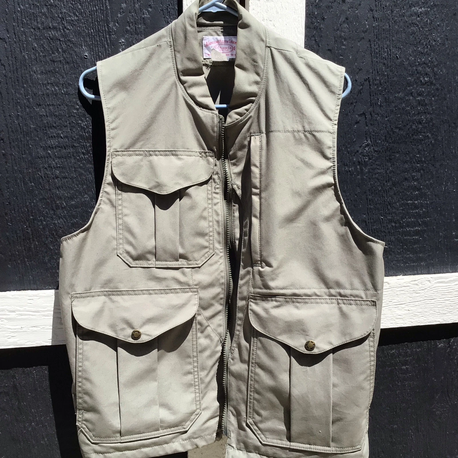 Vintage CC Filson Travel Vest Style # 556 Size medium Green Khaki USA