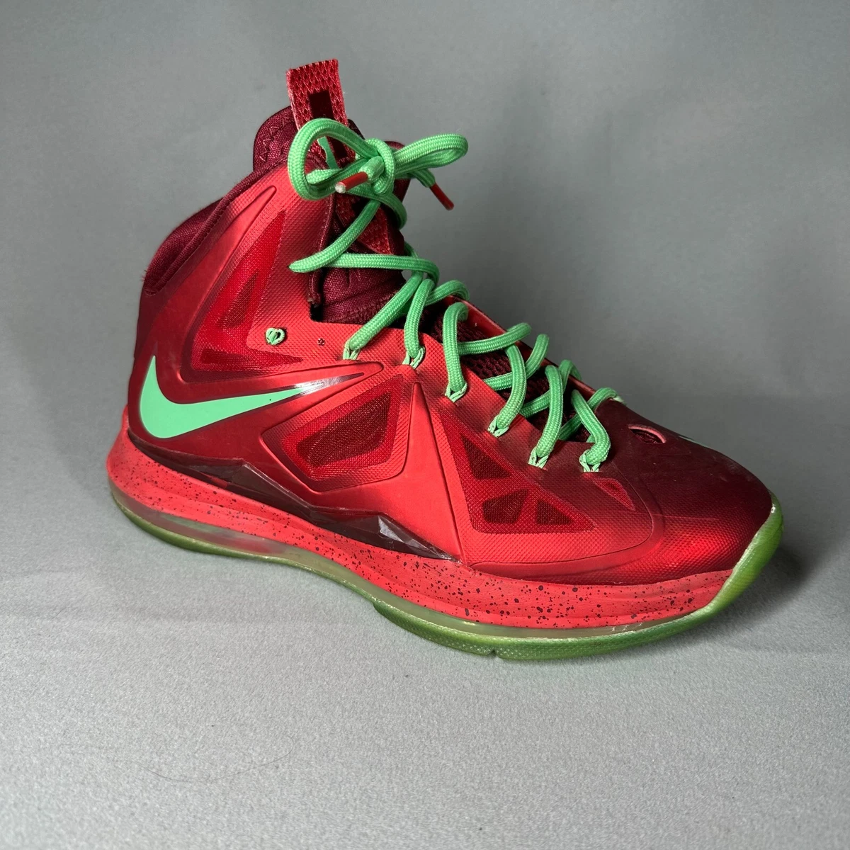 Nike LeBron 10 christmas 2012 Size 8 541100-600 Red Green Shoes Sneakers