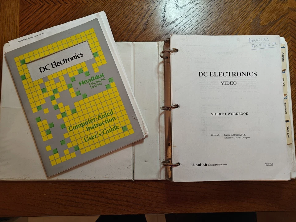 SISTEMAS EDUCATIVOS HEATHKIT ELECTRÓNICA DC Foto 2 de 4