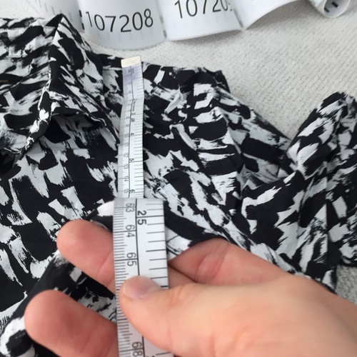 Trent Nathan womens button up shirt size 12 black white geometric cotton 107208 - Picture 7 of 8