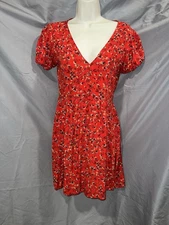 NWOT Wild Fable Red & Yellow Floral Dress SZ S V-neck Short Sleeve