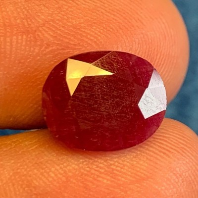 6.60cts  Beautiful Red Natural Ruby Faceted, Size 12.50*10*5mm, Shape Oval