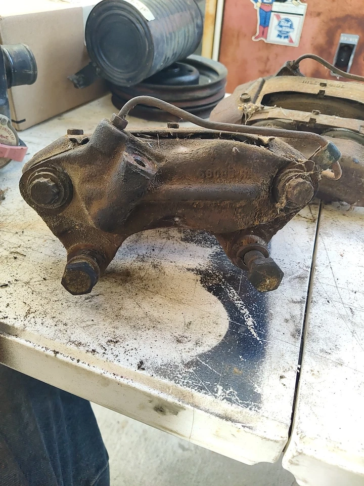 Pinzas de freno Ford Thunderbird Kelsey Hays 1965/66 Foto 4 de 4