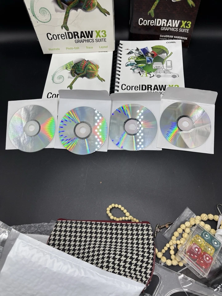 CorelDRAW Graphics Suite X3 4 CD Set Software & Handbook & User Guide - Image 2 of 3