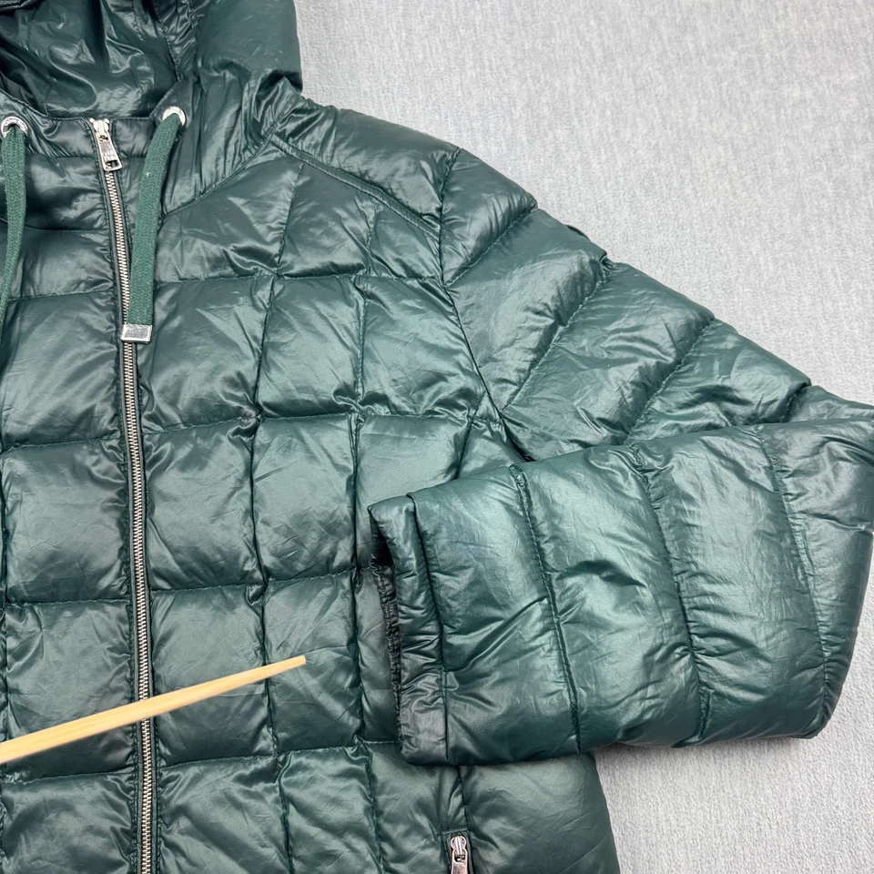 Chaqueta Calvin Klein para mujer extra grande verde acolchada premium plumón con capucha empaquetable Foto 4 de 4