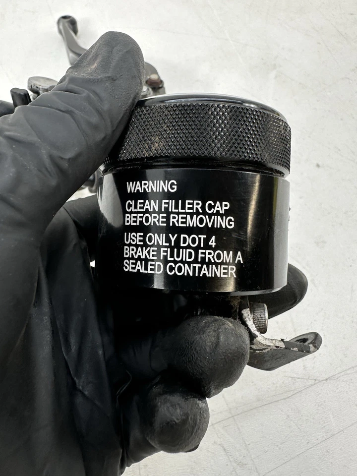 Triumph Street Triple 675 R 2016 palanca de embrague y percha 2013-2015 OEM Foto 4 de 4