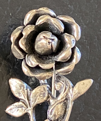 Broche Ancienne En Forme De Rose - Argent Filigrané, Dimensions 8,2 X 5 Cm, Occasion