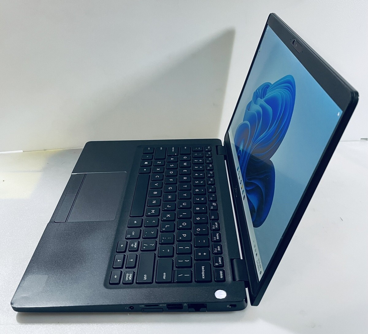 Dell Latitude 5300 13.3 Dell Latitude 5300 13.3