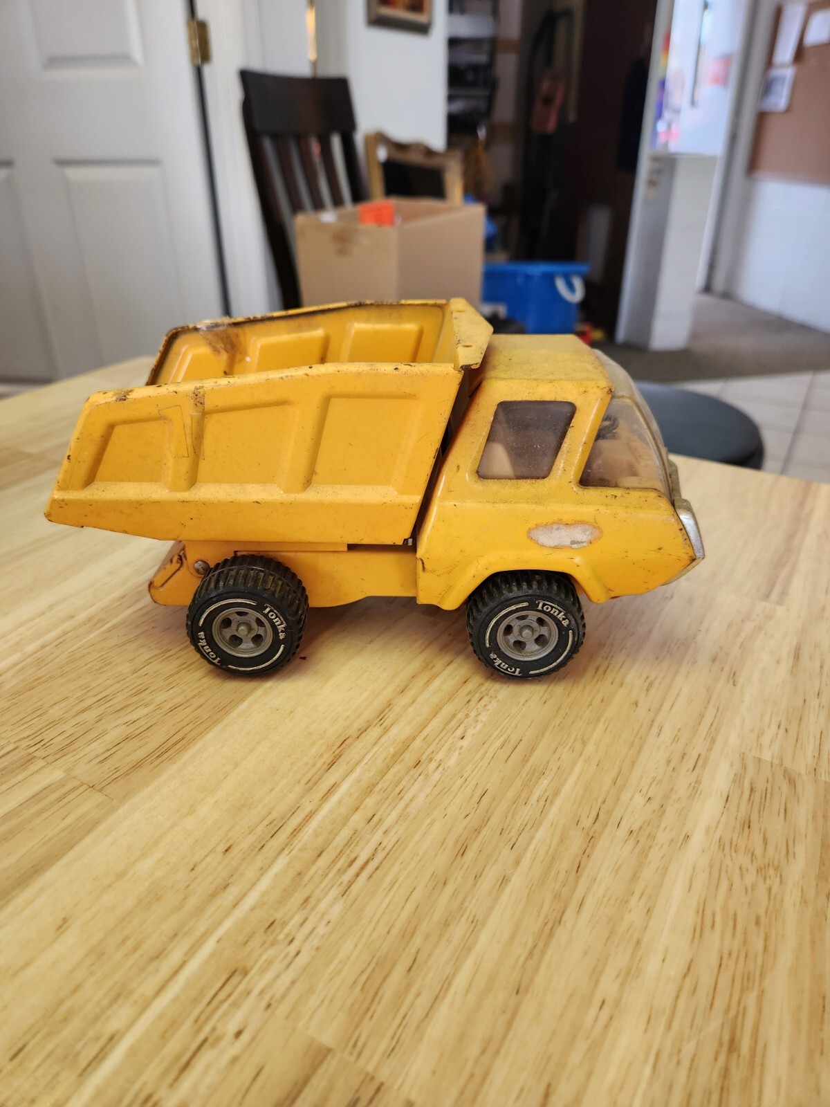 Vintage 1970s Tonka Pressed Steel Yellow Dump Truck – FUNAAB Zoo Park