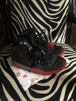 Jordan Spike Forty PE Sneaker Schwarz Grau Zement Rot forty pike nike Ny JU5